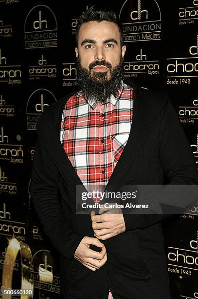 Spanish singer Huecco attends the charity "Chocron Calendar" presentation at the Neptuno Palace on December 9, 2015 in Madrid, Spain.