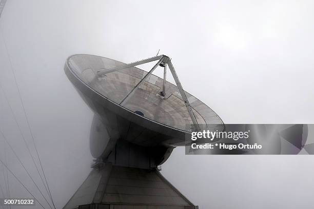 the large millimeter telescope (lmt), the world's largest radio telescope - galaxia stock pictures, royalty-free photos & images