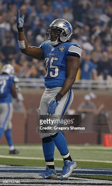 Joique Bell of the Detroit Lions celebrates a touchdown against the Philadelphia Eagles at Ford Field on November 26, 2015 in Detroit, Michigan. The...