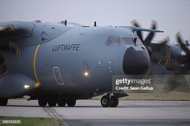 Luftwaffe A-400M plane transporting 40 Bundeswehr members and their equipment taxis on the tarmac shortly before takeoff for Incirlik airbase in...