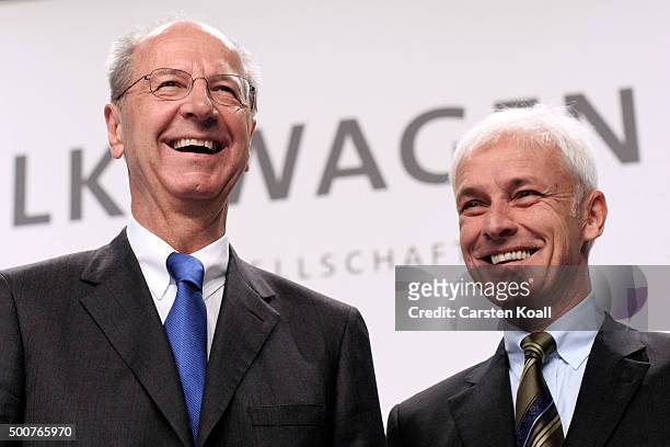 Hans Dieter Poetsch , Chairman of the Supervisory Board of Volkswagen AG, and Volkswagen Group Chairman Matthias Mueller , arrive to the press...