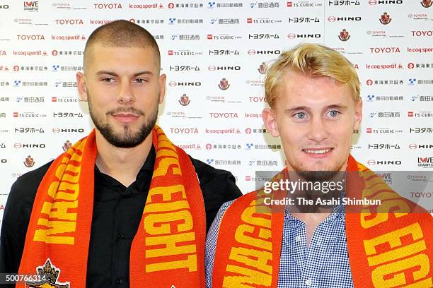 Robin Simovic 12 Nogoya Stock Photos, High-Res Pictures, and Images - Getty Images