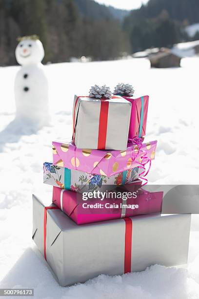 Snowmen Stack 60 Snowman Stack Stock Photos, High-Res Pictures, and Images - Getty Images