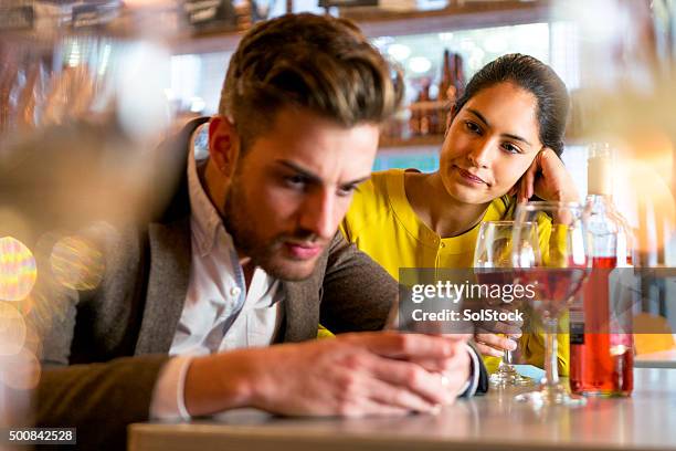 rude behaviour - antisocial stockfoto's en -beelden