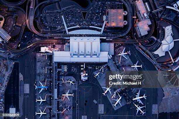 airliners at  gates and terminals at jfk,ny - ニューヨーク　空撮 ストックフォトと画像