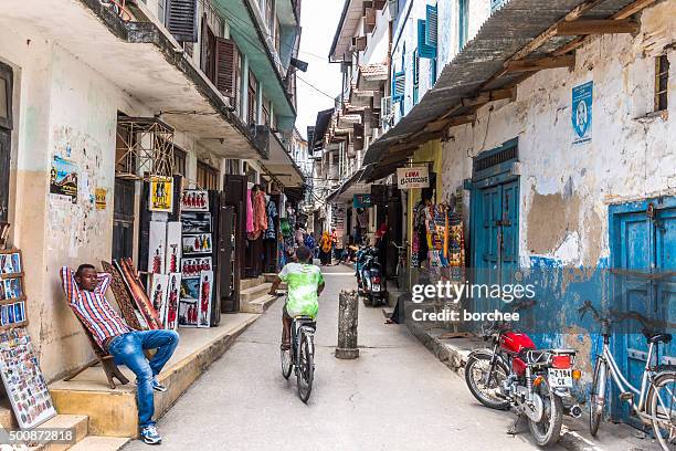 cálculo cidade ruas - stone town imagens e fotografias de stock