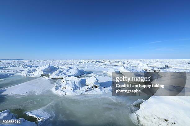 drift ice in the sea of okhotsk. - sea of okhotsk stock pictures, royalty-free photos & images