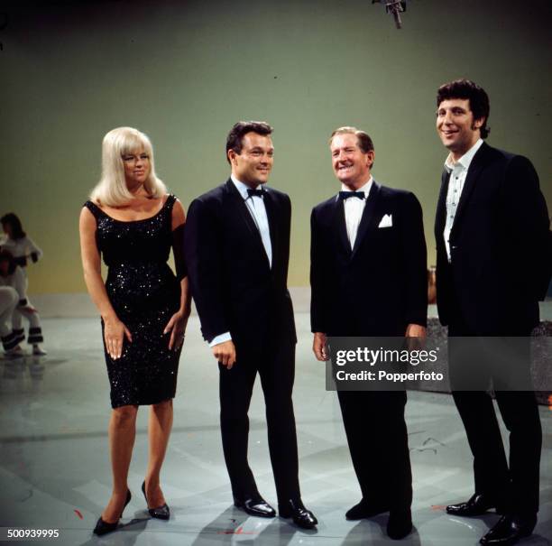 Ted Ray Roles Dickie Jones Photos and Premium High Res Pictures - Getty Images