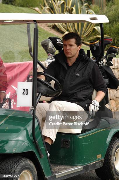 Andreas Möller, Golf-Turnier: "Premiere Golf Trophy", Port d Andratx/Mallorca/Spanien, , Golfplatz, Sport, Golfwagen, Schläger, Golf, Grün, Rasen,...