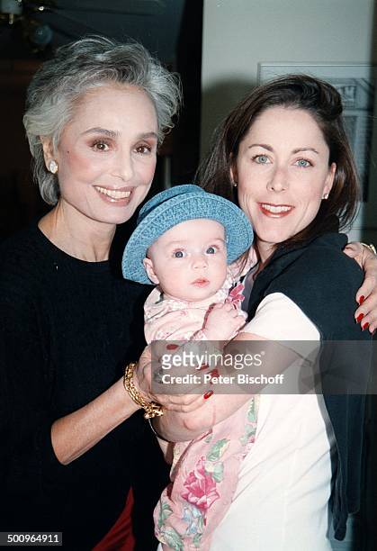 Daliah Lavi-Gans , Tochter Kathy Rothman,; Enkeltochter Sophie, Homestory, Brookline; , USA/Amerika, Promi, Foto: P.Bischoff, (Photo by Peter...