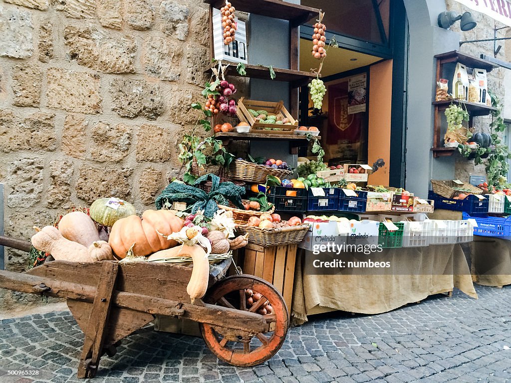 Small grocery store in Orvieto.