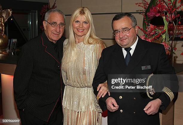 Marlene Charell , Ehemann Roger Pappini , Kapitän Reinhold Vujcic , , Restaurant-Theater: "GANYMÉE ON WATER", "MS RheinEnergie", Köln, Sängerin,...