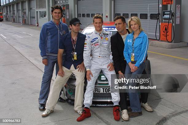 Milos Vukovic, Ben Ruediger, Sebastian Stahl , Kai Noll, Finja Martens, Nürburg, Rennstrecke "Nürburgring", Daily-Soap "Unter uns", , Rennwagen,...