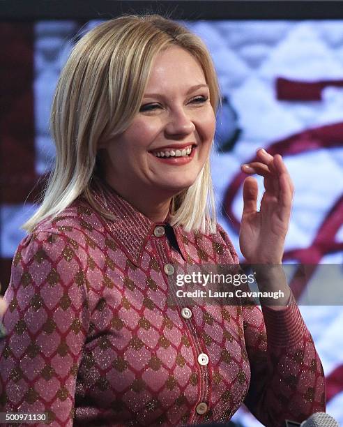 Kirsten Dunst 2015 Photos and Premium High Res Pictures - Getty Images