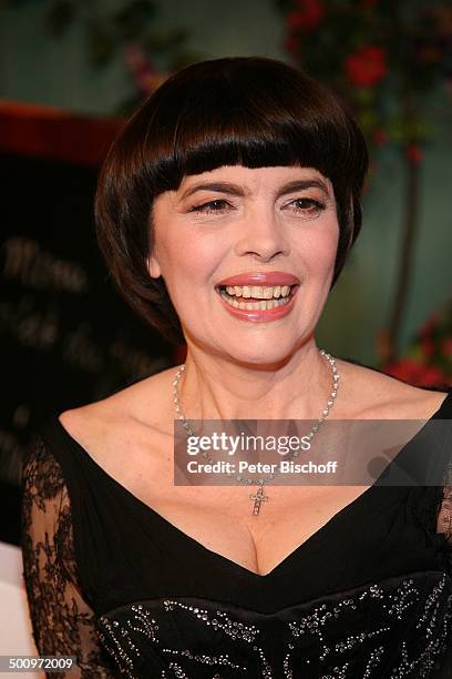 Mireille Mathieu, Porträt, Portrait, geb.: 22. Juli 1946, Sternzeichen Krebs, ARD/MDR-Musikshow "Herbstfest der Volksmusik", Chemnitz, Deutschland, ,...