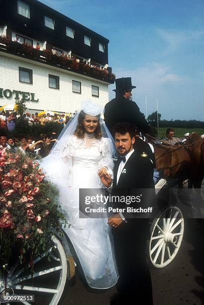 Sängerin Nicole , Ehemann Winfried Seibert, A C H T U N G ! Doppeltes Anstrich-Honorar !! Hochzeit, Neunkirchen, Saarland, , Braut, Braeutigam,...