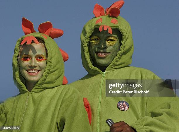 Heidi Klum , Lebensgefährte Seal , Karneval in Bergisch-Gladbach, , P.-Nr. 187/2005, verkleidet als Drachen, Verkleidung, Kostüm, kostümiert,...