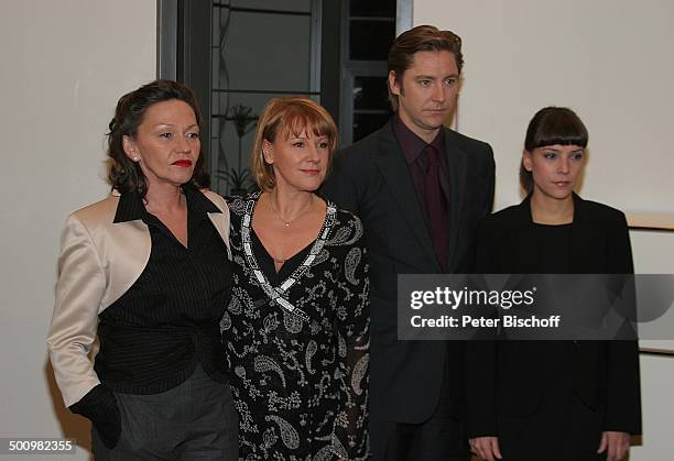 Karin Neuhäuser, Mariele Millowitsch, Nicki von Tempelhoff, Jan Thies , RTL-Drama-Serie "Die Familienanwältin", Köln, Deutschland, , P.-Nr.:...