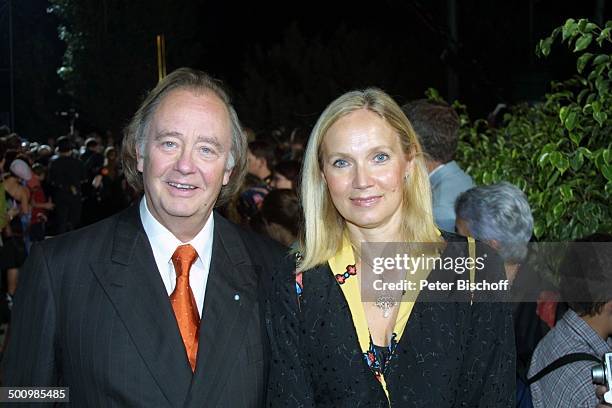 Rene Kollo,, Ehefrau Beatrice Kollo, ZDF-Sendung: "Die goldene Stimmgabel 2003", Ludwigshafen, , "Friederich-Ebert-Halle", Sänger, Frau, Familie...