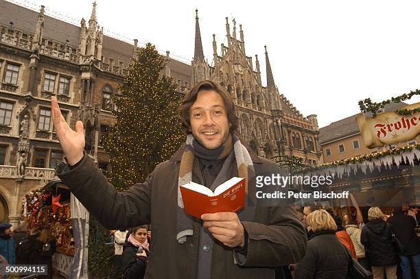 Christof Arnold, München, Deutschland, , Prod.-Nr.: 1843/2006, Weihnachten, Weihnachtsmarkt, Weihnachtsbaum, Schauspieler, Promi BB; Foto:...