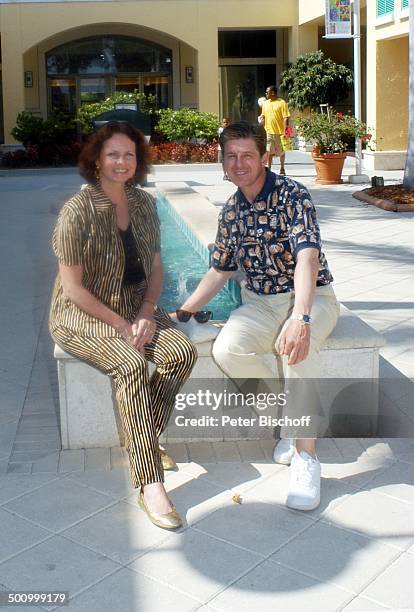 Eva Kummeth, Ehemann Horst Hummeth, am Rande der Dreharbeiten zum ZDF-Film "Florida-Träume", Einkaufszentrum von Fort Myers, "Saks Fith Avenue", USA,...