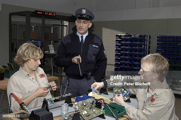 203 Leon Boden Stock Photos, High-Res Pictures, and Images - Getty Images