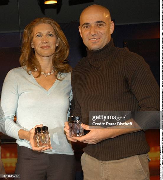 Steffi Graf, Ehemann Andre Agassi, ZDF-Talk-Show "J o h a n n e s B . K e r n e r - S h o w", , in Herzogenauchrach, Deutschland, Prod.-Nr.:...