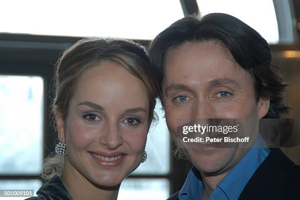 Ulrich Reinthaller, Lara Joy Körner, Pressekonferenz zum ARD-Film "Der Arzt vom Wörthersee in Kärnten 2 - Schatten im Paradies", Restaurant "Seehaus...