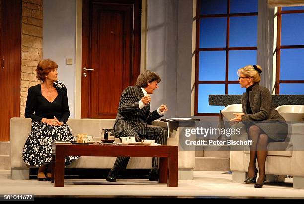 Herbert Herrmann, Freundin Nora von Collande , Hannelore Cremer, Theaterstück "Heirat wider Willen", "Komödie im Bayerischen Hof", München, Bayern,...