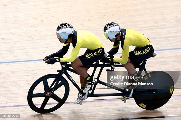 Ahmad Rasol 406 Invercargill Velodrome Photos & High Res Pictures - Getty Images