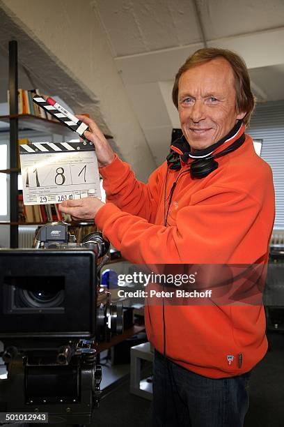 Claus Theo Gärtner , ZDF-Serie "Ein Fall für Zwei", Folge 247 "Schmutzige Hände", Wiesbaden, Hessen, Deutschland, Klappe, Filmklappe, Kamera,...