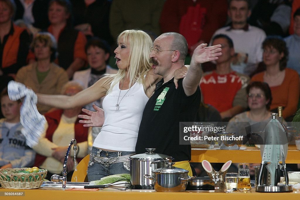 Cora Schumacher, Koch Horst Lichter, Sat1 - Ostern - TV - Show - 'Jetzt geht's um die Eier!', Gerry Weber Stadion, Halle, Westfalen, Deutschland, 08.0