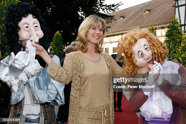 Franziska Reichenbacher , kostümierte Statisten, Benefiz-Gala "4. Schafhof-Festival für UNICEF" 2007, Kronberg, im Taunus, Hessen, Deutschland,...