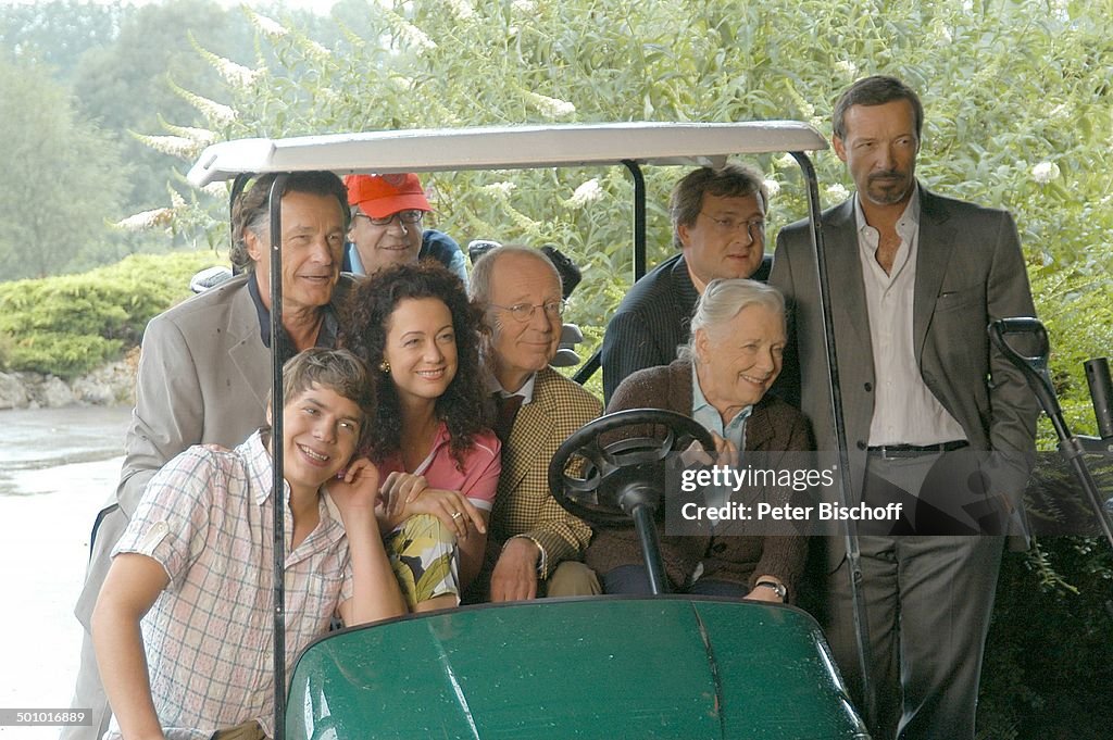 Marco Bretscher-Coschignano, Max Volkert Martens, Helmut Berger (mit roter Mütze), Barbara Wussow, Hans-Peter Korff, Ruth Drexel, Maximilian Krückl, M