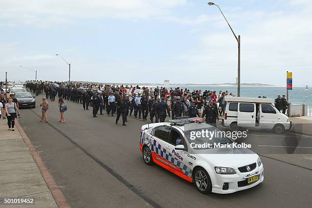 Sydney Riots 59 Remembering Cronulla Riots 10 Years On Stock Photos, High-Res ...