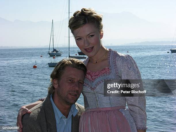 Michael von Au, Johanna Christine Gehlen, Dreharbeiten zum ARD-Film "Utta Danella - Der Himmel in Deinen Augen", Chiemsee/Fraueninsel, Deutschland, ,...