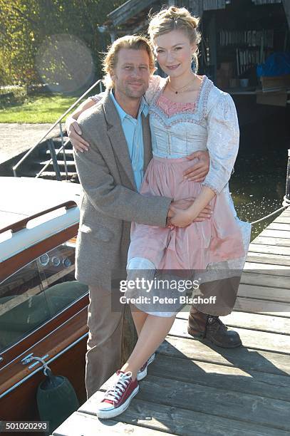 Michael von Au, Johanna Christine Gehlen, Dreharbeiten zum ARD-Film "Utta Danella - Der Himmel in Deinen Augen", Chiemsee/Fraueninsel, Deutschland, ,...