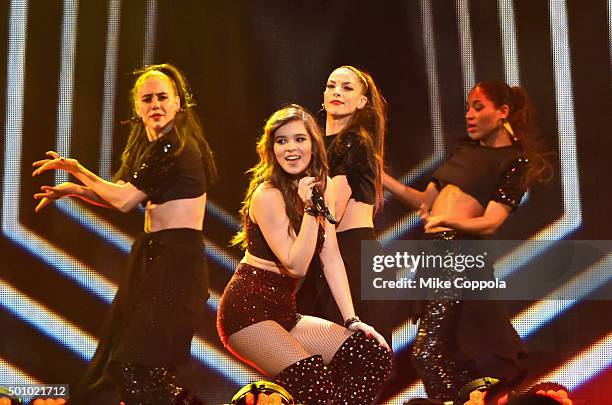 Hailee Steinfeld performs onstage during Z100's Jingle Ball 2015 at Madison Square Garden on December 11, 2015 in New York City.