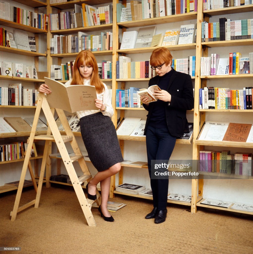 English actress Jane Asher reads books with her brother, musician ...