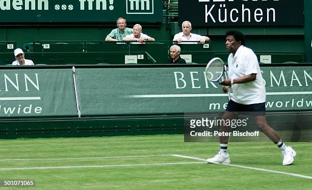 Roberto Blanco , Freundin Luzandra Strassburg , 16. "Gerry Weber Open", Promi-Tennis-Turnier, Halle, Westfalen, Nordrhein-Westfalen, Deutschland,...