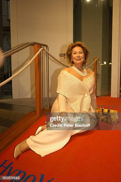 Heide Keller , roter Teppich, Posing, "25-Jahre-Traumschiff-Party", München, Bayern, Deutschland, Europa, Schmuck, Kette, Perlenkette, Ohrring,...