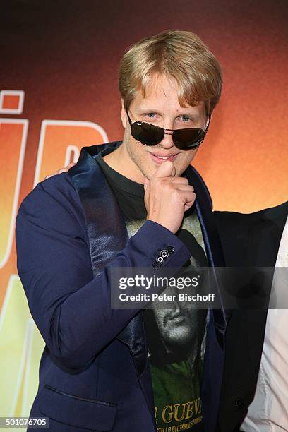 Oliver Pocher mit T-Shirt von Nationalheld Che Guevara, Premiere vom Pilotfilm der RTL-Krimi-Serie "Alarm für Cobra 11", Staffel 17, MMC-Studios,...