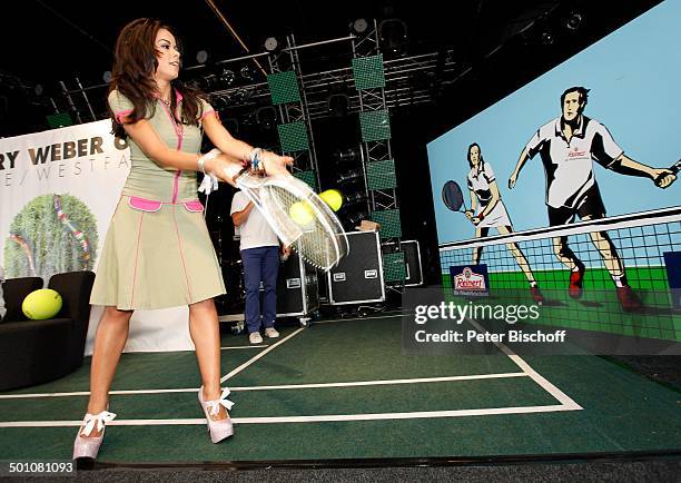 Fernanda Brandao , Show-Talk bei 19. "Gerry Weber Open"-Tennis-Turnier, Halle , Nordrhein-Westfalen, Deutschland, Europa, Bühne, Auftritt,...