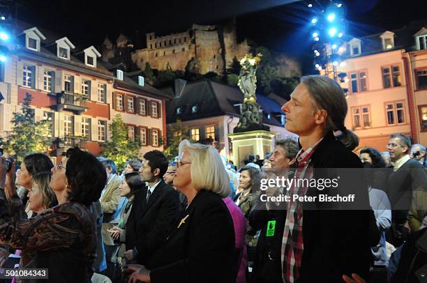 Publikum, dahinter, mi. Die Heidelberger Burg, ZDF-Musikshow "Ich habe mein Herz an Heidelberg verloren" beim Heidelberger "Herbstfest", Auftritt von...