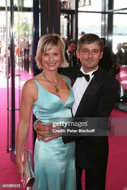 Gundula Gause, Ehemann Peter, Sat.1-Gala Verleihung "Deutscher Fernsehpreis 2009", "Coloneum", Köln, Nordrhein-Westfalen, Deutschland, Europa, Roter...