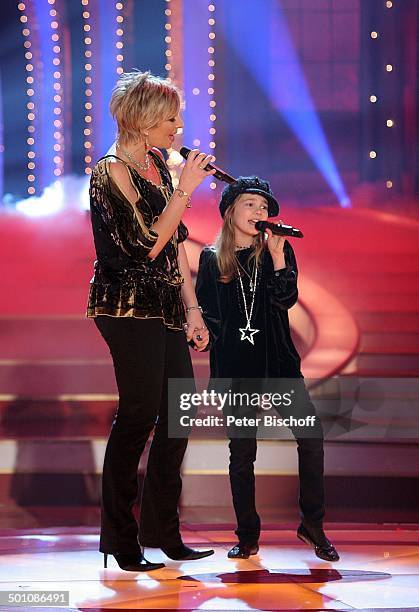 Claudia Jung, Tochter Anna , ZDF-Musikshow "Willkommen bei C a r m e n N e b e l ", "Messehalle", Dresden, Sachsen, Deutschland, Europa, Bühne,...