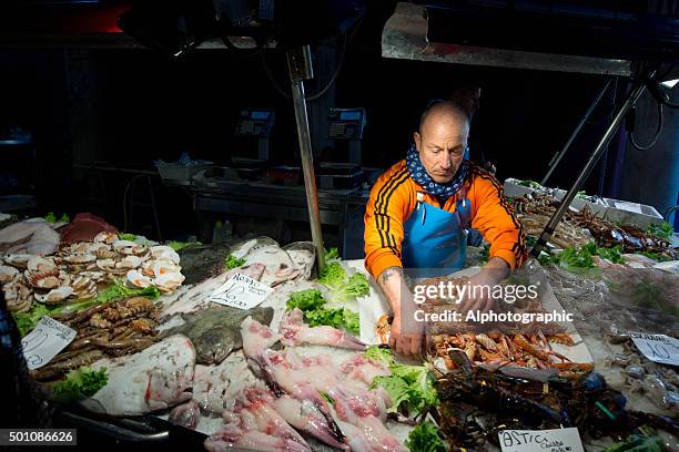 rialto fish market - rialto bridge stock pictures, royalty-free photos & images