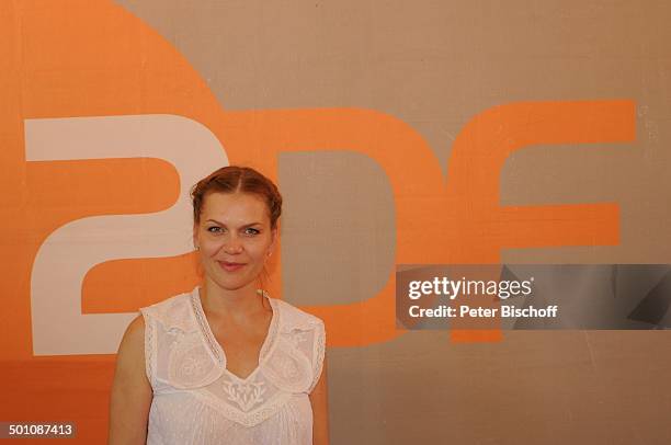 Anna Loos , ZDF-Empfang beim "Filmfest München 2011"; "Café Atlas", München, Bayern, Deutschland, Europa, Logo, Schauspielerin, Sängerin, Promi BB,...