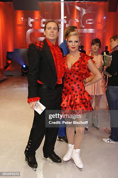 Frank Mathée , Mikkeline Kirkgaard , Halbfinale PRO 7-Show "Stars auf Eis - von und mit K A T A R I N A W I T T", "Europa Park Rust", Deutschland,...