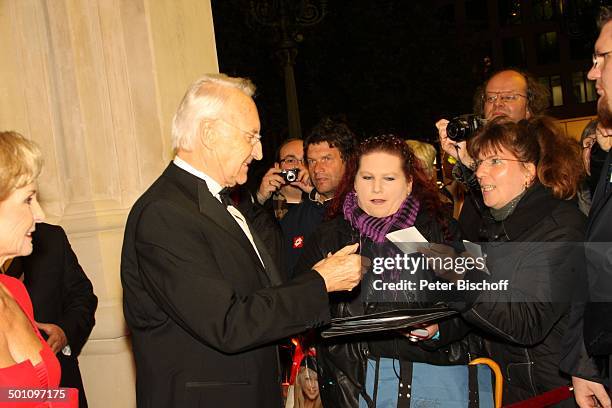 Edmund Stoiber , Ehefrau Karin, Gala "29. "Deutscher Sportpresseball", Alte Oper, Frankfurt, Hessen, Deutschland, Europa, roter Teppich, Politiker...